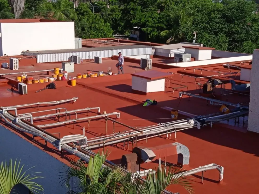 Reparan daños ocasionados por lluvias en el Hospital General de Guasave