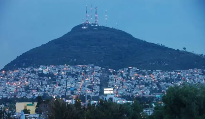 El Cerro del Chiquihuite, localizado al norte del Valle de México y hogar de 12 colonias que en septiembre de 2021