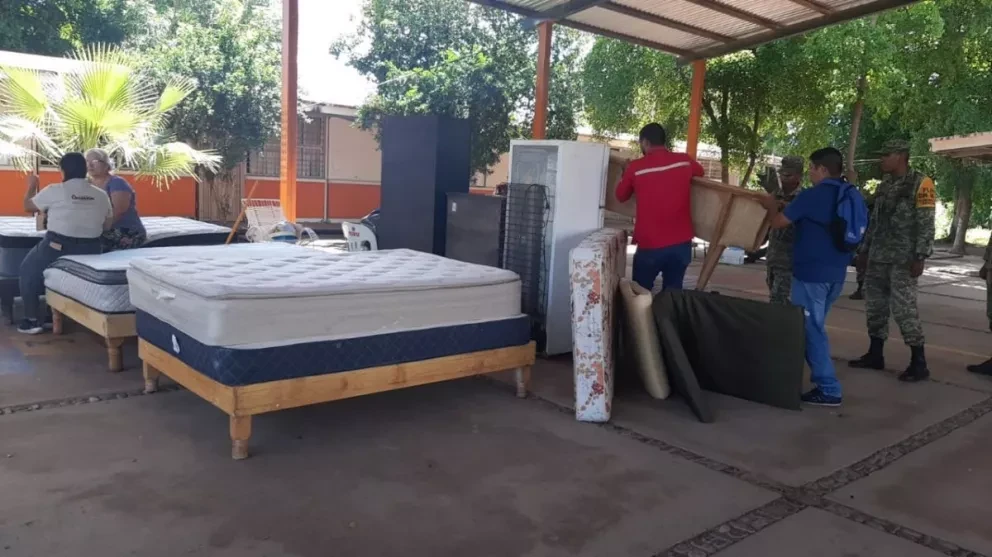 Escuelas primarias como albergues en Guasave y Sinaloa.
