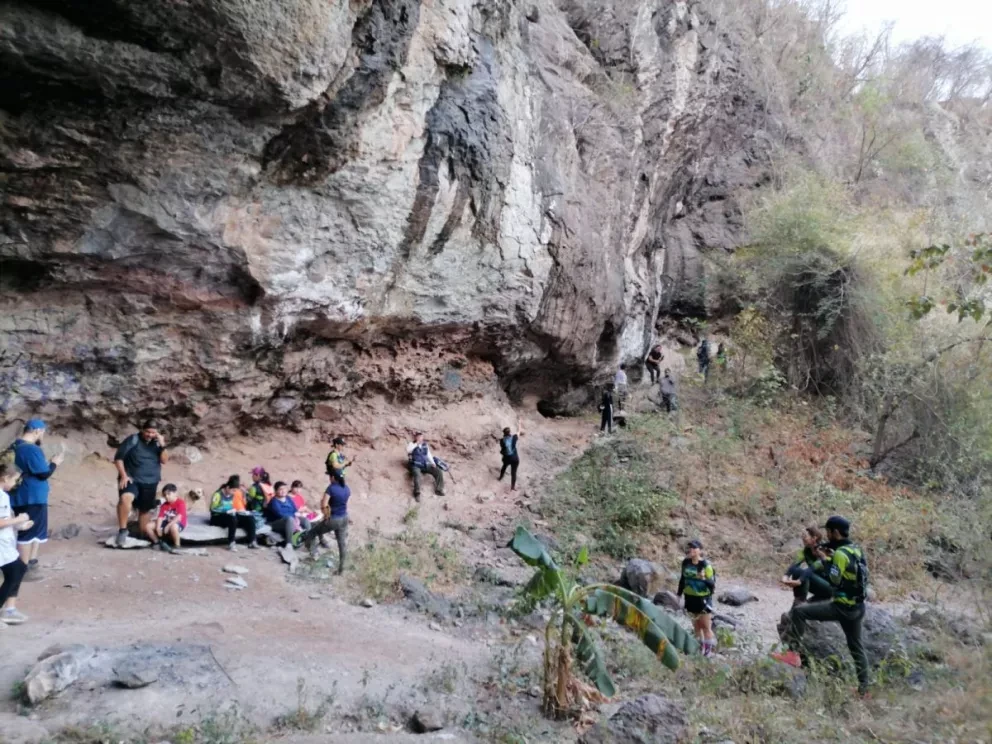 Senderismo en el cerro las 7 gotas