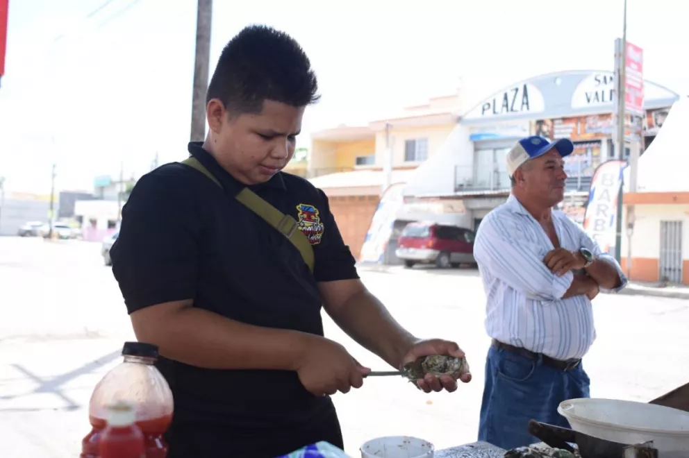 El Marisquerito de Culiacán conquista estómagos con su técnica de preparar y servir mariscos