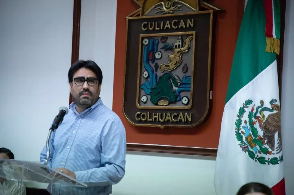 Juan de Dios Gámez presenta el ‘Programa de Obras Públicas con Sentido Social 2022’ para el municipio de Culiacán.