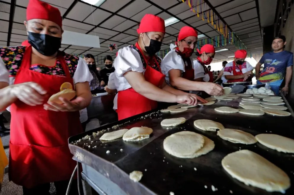 DIF realiza Gran Kermesse Mexicana con causa para prótesis oculares y extremidades