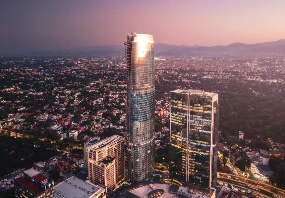 Mítikah el más nuevo centro comercial de la CDMX abre sus puertas.