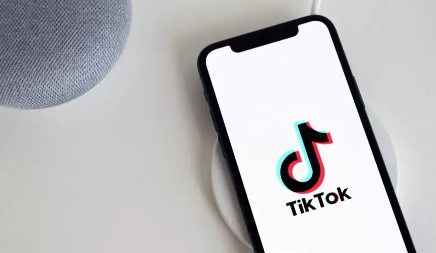 Qué pasará el 1 de octubre, aquí el contexto de los memes de TikTok y Facebook