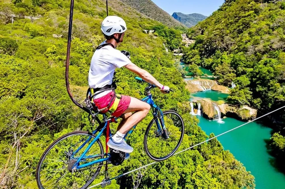 Conoce la tirolesa en bicicleta más larga del mundo, en México