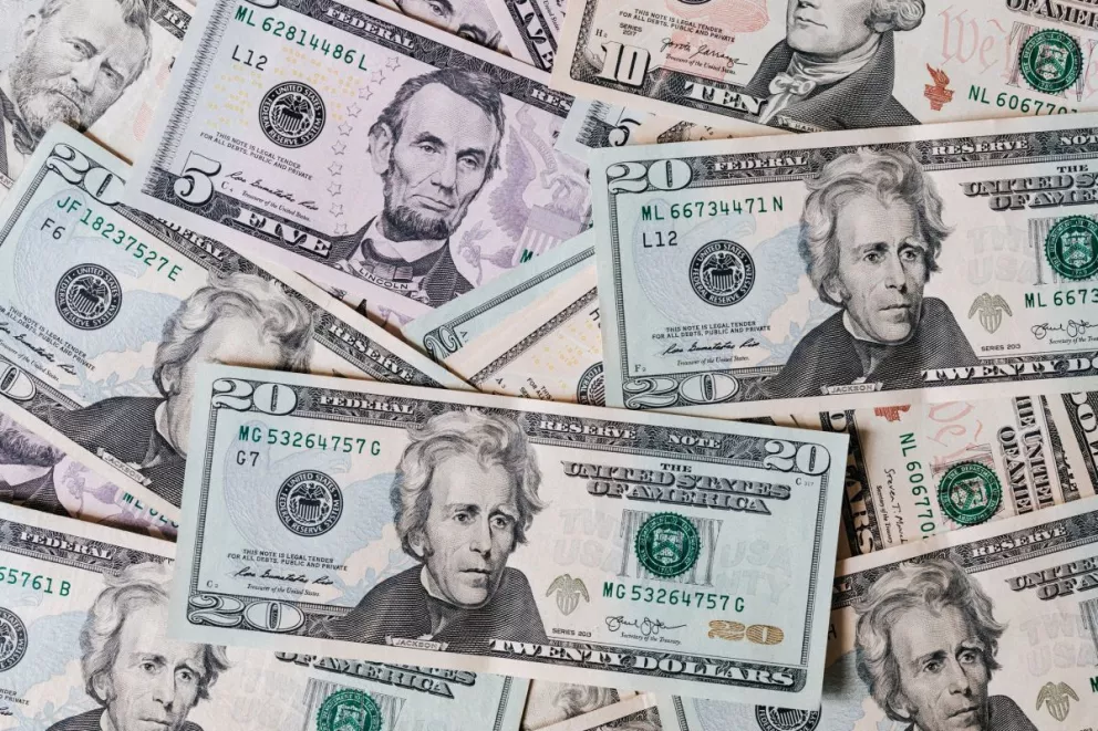 Precio del dólar hoy jueves 6 de octubre de 2022; peso cae ante el dólar