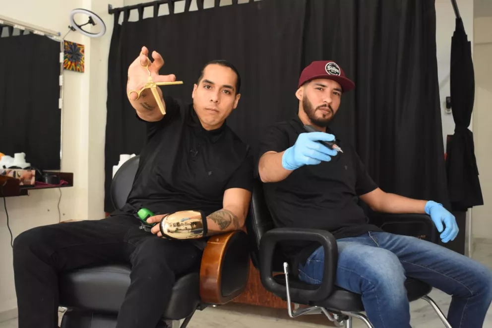 Daniel y Héctor, unen sus talentos en Barber Tattoo Alpha