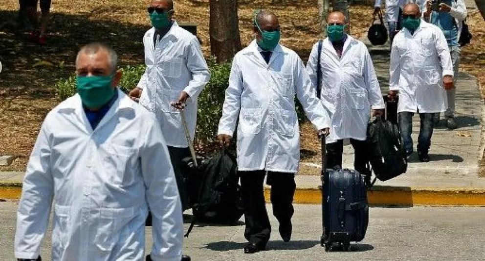 Lanzan convocatoria internacional para médicos especialistas