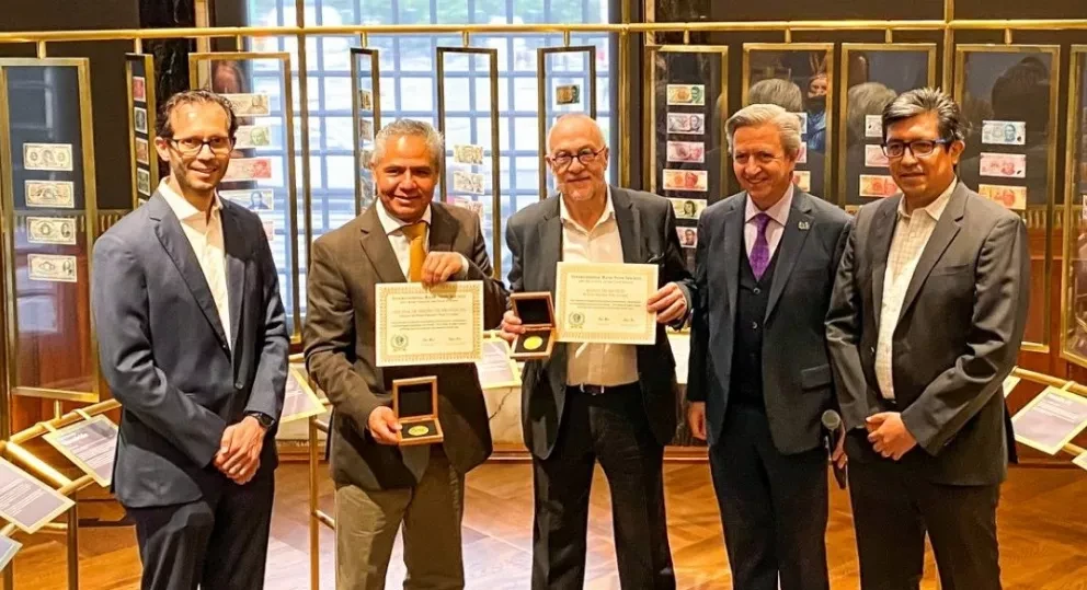 Billete de 50 pesos gana el premio anual Billete del Año 2021, otorgado por la International Bank Note Society.
