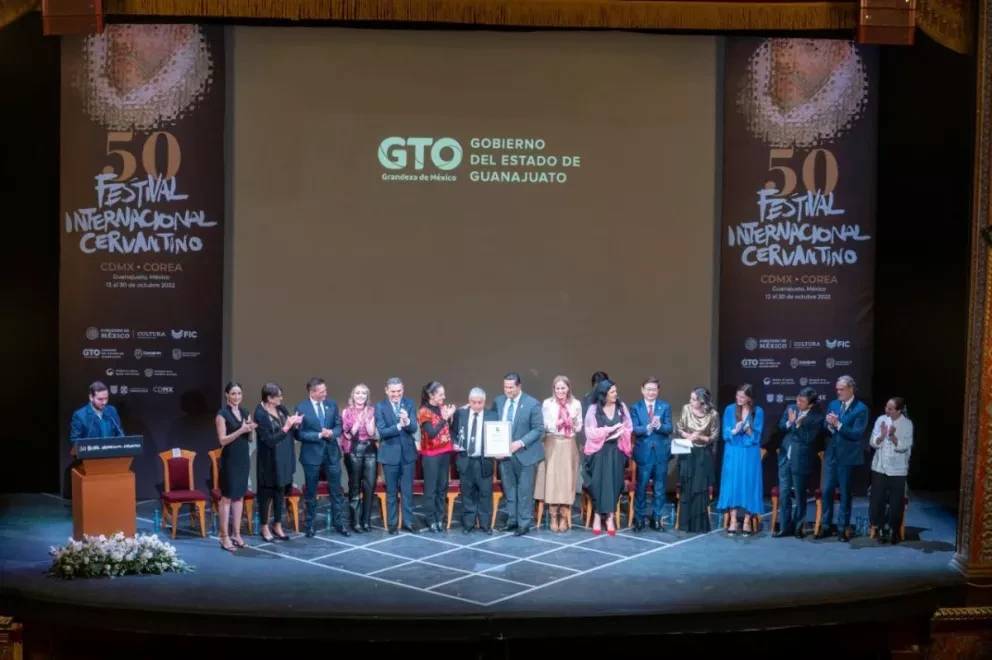 El Cervantino es una fiesta de la libertad, afirmó Alejandra Frausto Guerrero, durante la ceremonia de inicio del FIC 50, en el Teatro Juárez.