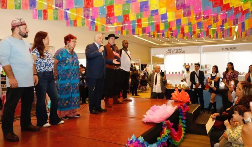 Comunicado 219/2022.- El secretario de Turismo del Gobierno de México, Miguel Torruco Marqués, destacó que las artesanías son un importante motivador de viaje, así como un incentivador de gasto, lo cual es factor fundamental en la potencialidad turí