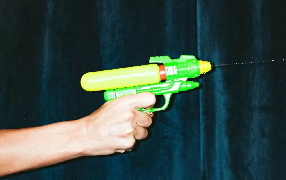 Comerciantes del centro de Culiacán, Sinaloa ya no venderán armas de juguete para no promover la violencia.