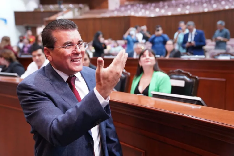 Édgar Augusto González Zatarain es el nuevo presidente municipal de Mazatlán, Sinaloa tras la renuncia del Químico Benitez.