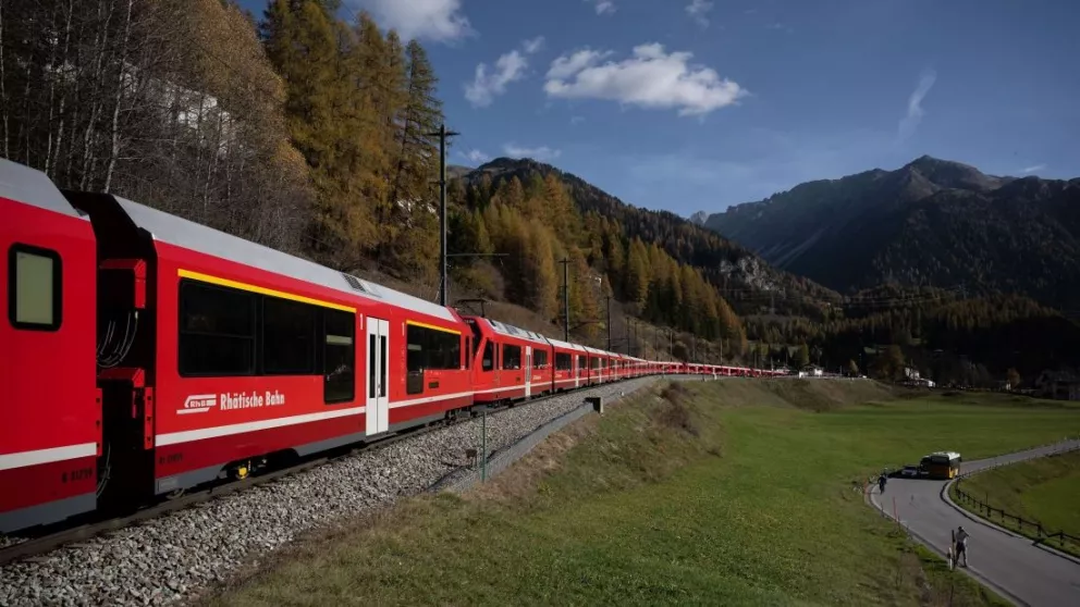 El impresionante tren más largo del mundo en Suiza