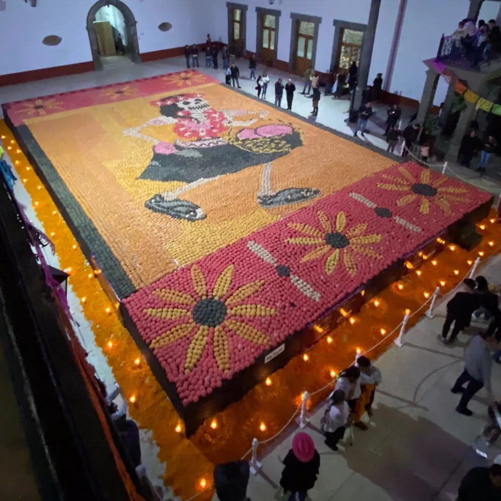 México obtiene Récord Guinness al elaborar la catrina de pan más grande del mundo