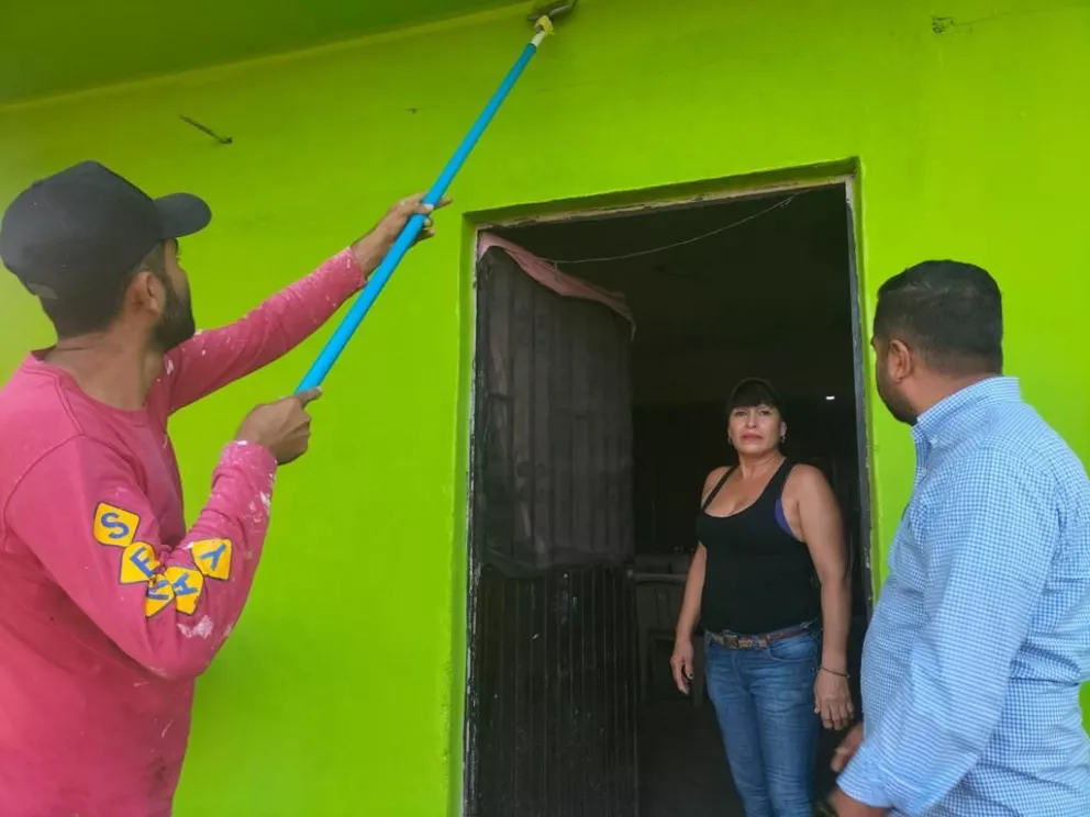 Gobierno de Sinaloa inicia en Teacapan el programa Coloreando Sinaloa.