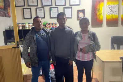 Joven chiapaneco se reencuentra con su familia en Los Mochis después de 10 años de desaparecido