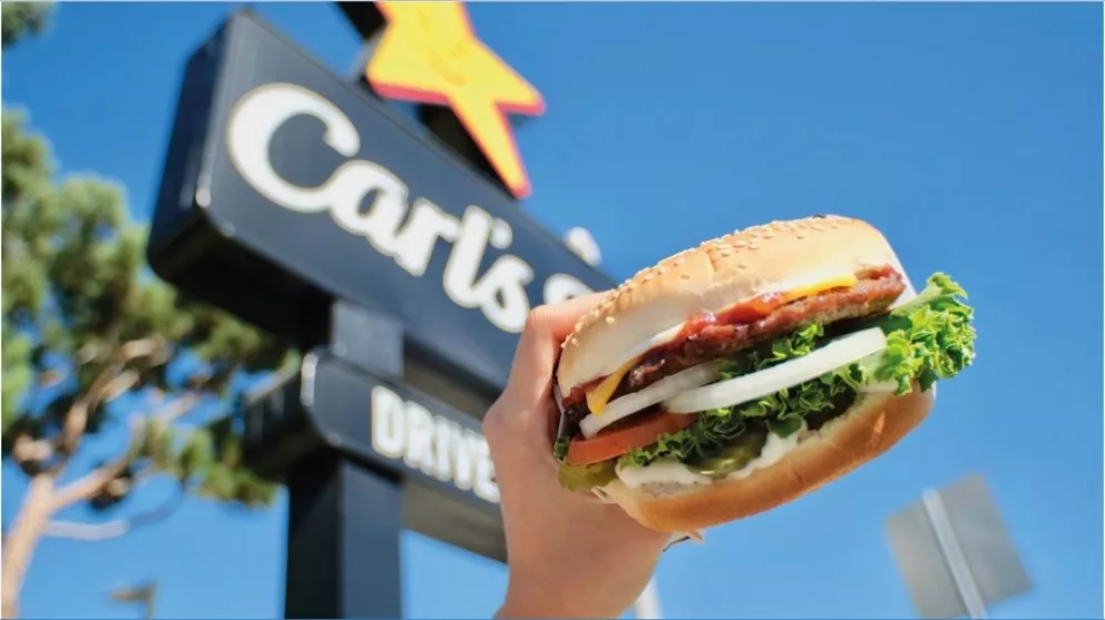 Carls Jr: hamburguesa Famous Star a solo 12 pesos si México gana los partidos del 26 y 30 de noviembre