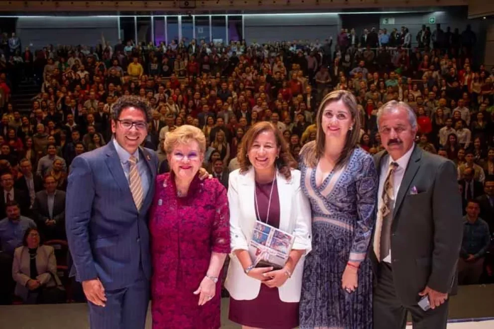 Rinde la Dra. Sylvia Paz Díaz Camacho Segundo informe de actividades en la UAdeO