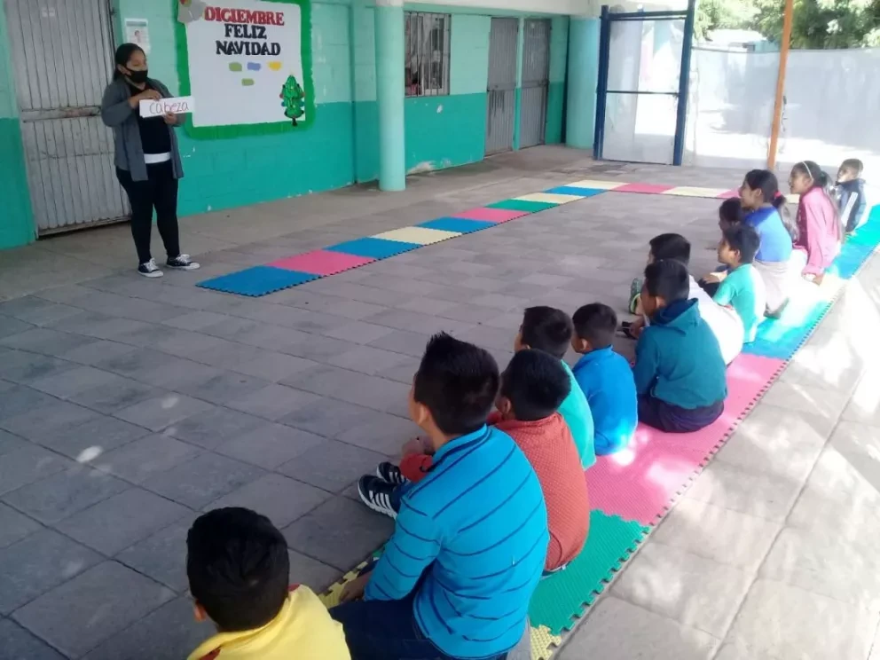 Dan cursos alternativos a niños de 5 campos agrícolas de Villa Juárez