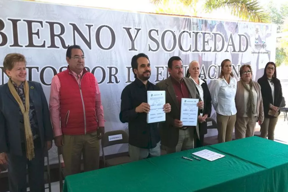 Cobaes y Ayuntamiento firman convenio en Villa Juárez