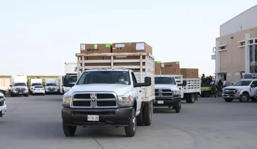 Entregan 140 camas y 25 ventiladores a hospitales de Sinaloa