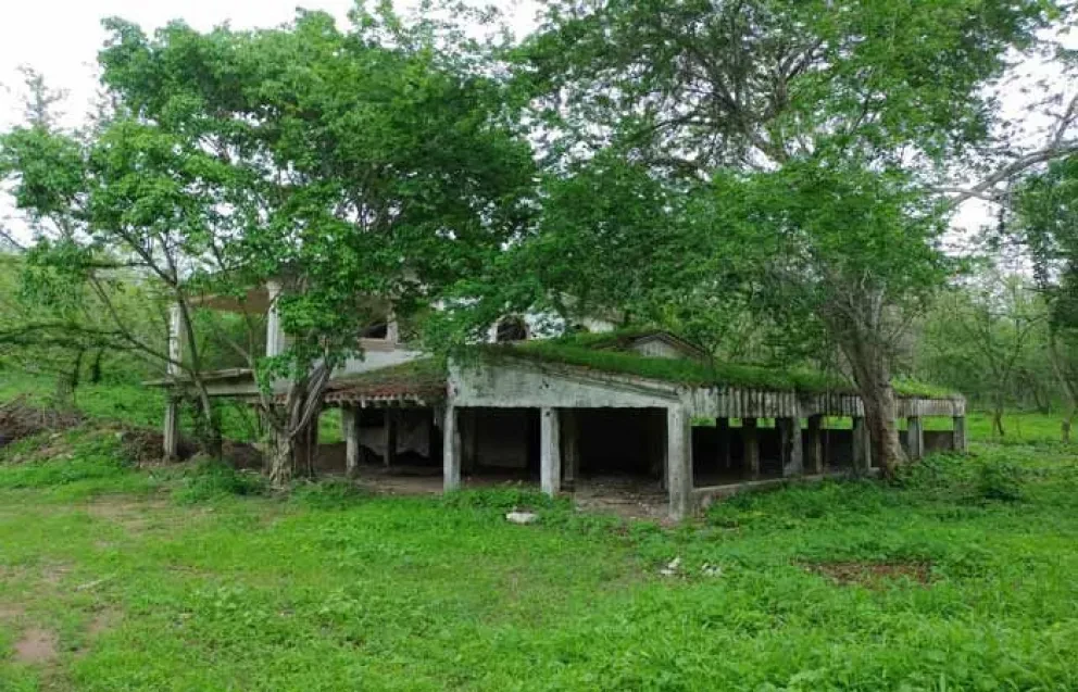 VIDEO: Explorando finca abandonada en las orillas de Concordia, Sinaloa