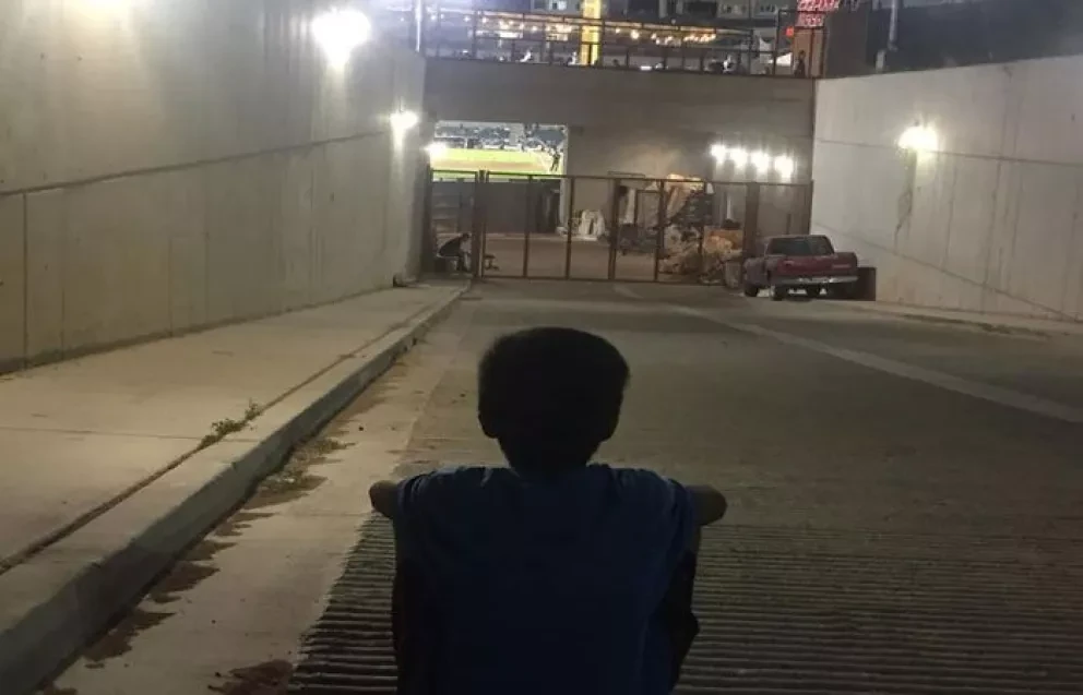 Axel junta botes, festejará su cumpleaños en estadio de Naranjeros