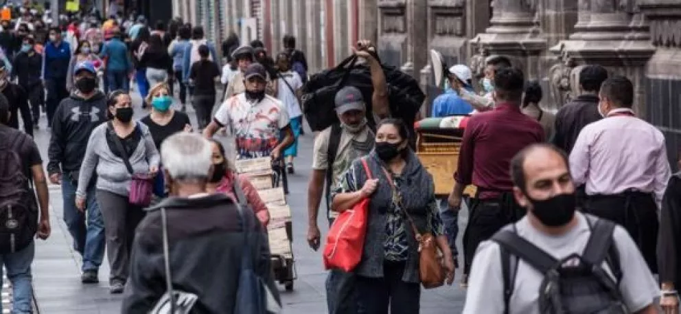 Después de un año de pandemia, ¿qué opinan los mexicanos?