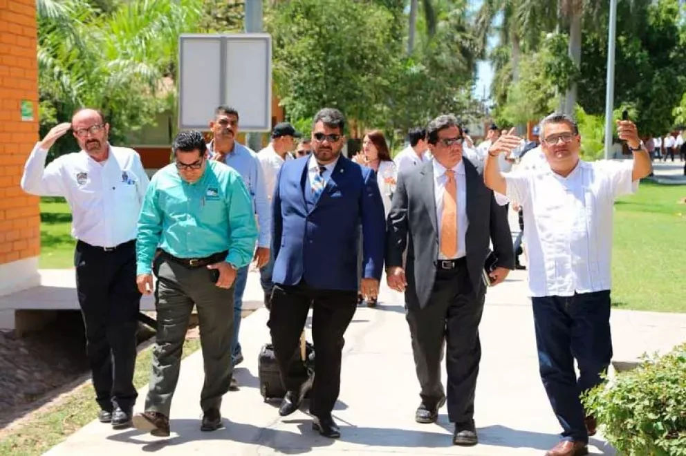 Van por mejores protocolos de acción y reacción de Policías