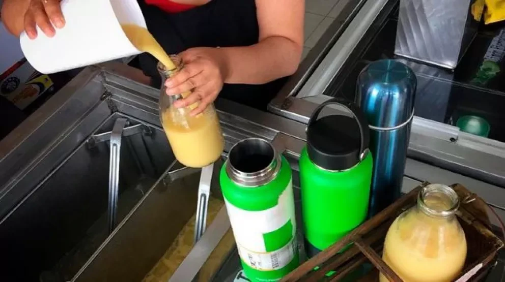 Lleva tu vaso y obtén descuento en aguas frescas de La Michoacana