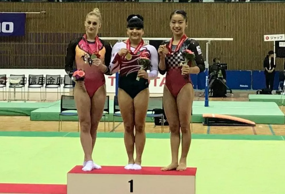 Gimnasta Alexa Moreno gana oro en Japón