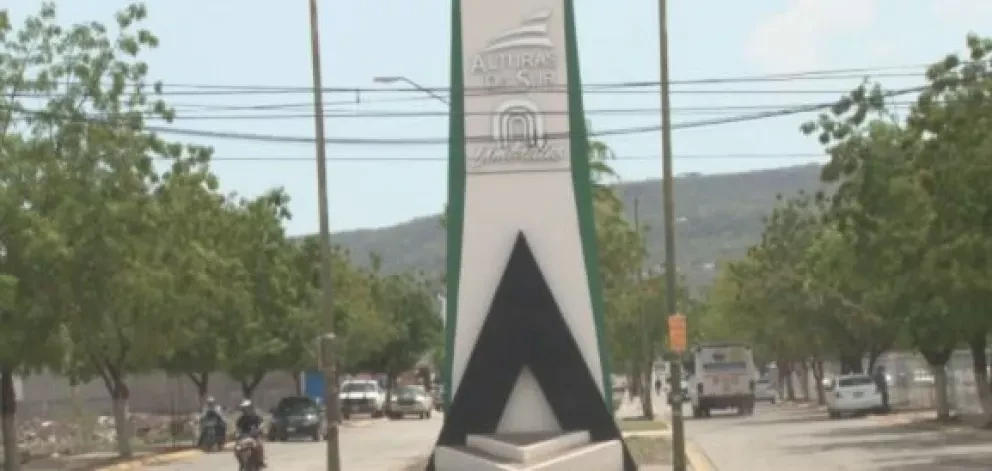 ¿Cuántas personas viven en Alturas del Sur Culiacán?