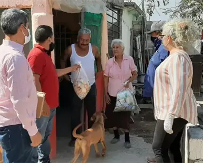 Llevan apoyo alimentario a familias de Las Puentes Villa Juárez