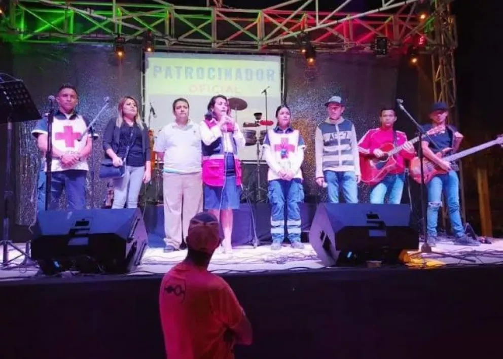 Realizan exitoso baile en beneficio de Cruz Roja de Villa Juárez