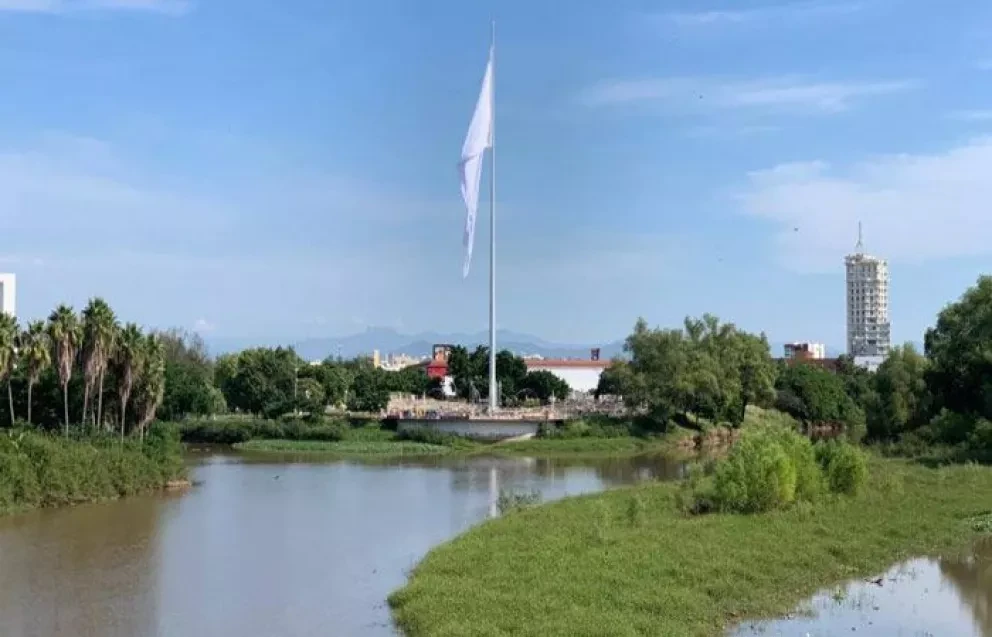 Bandera blanca en Culiacán por alfabetización de Sinaloa