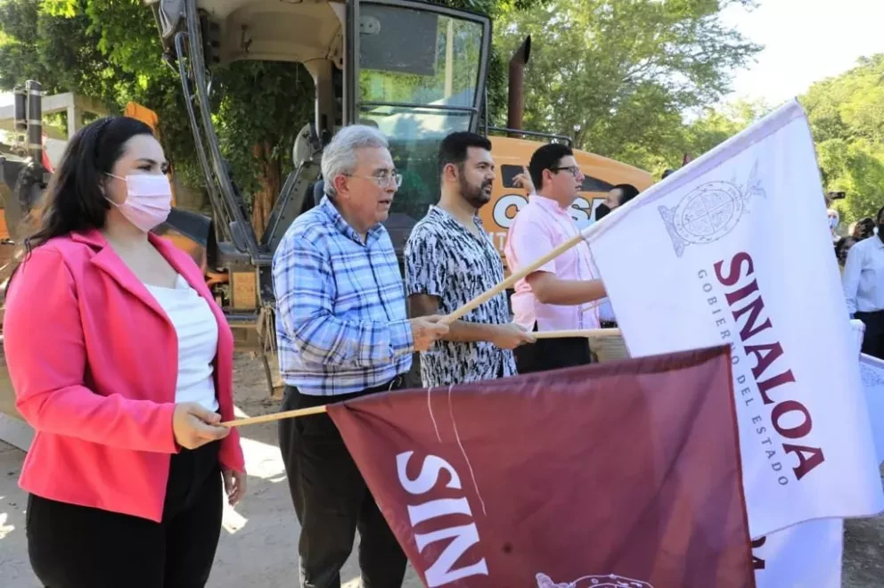 Rocha Moya en San Ignacio inicia la primera obra emblemática