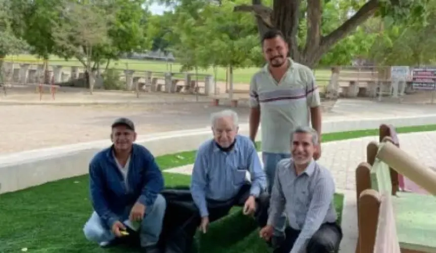 Suman voluntades en la restauración del parque Ricardo Tamayo