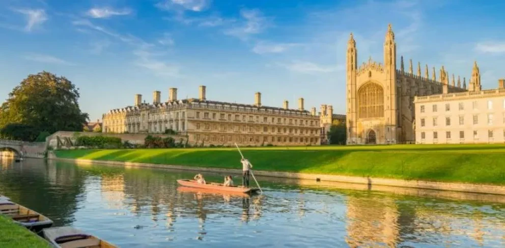 Conoce las becas de Cambridge y aplica a una