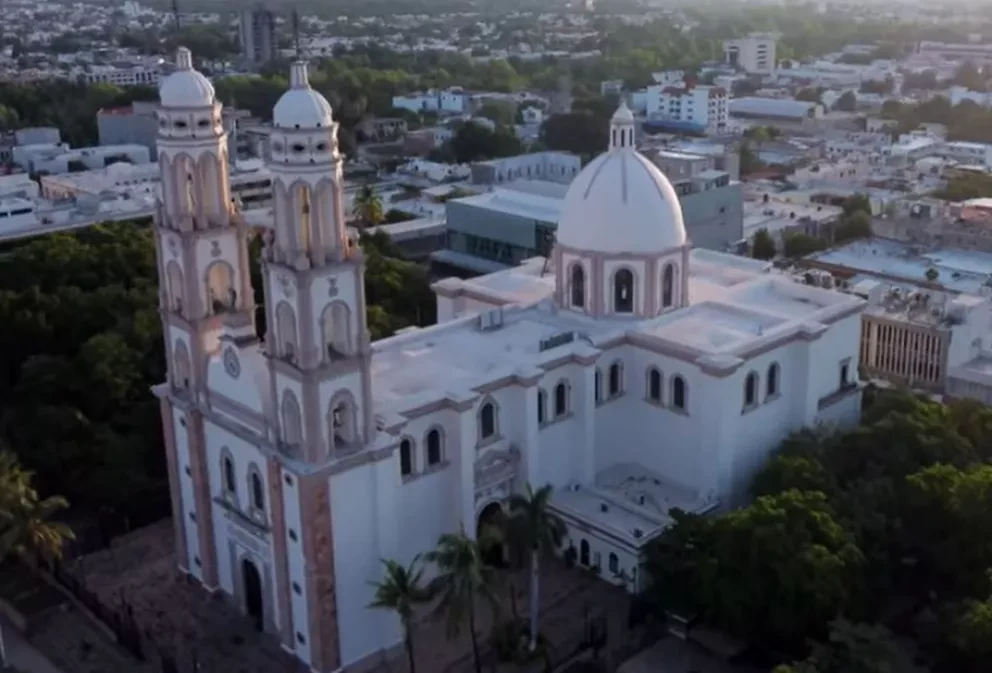 (VIDEO) Acompáñanos a volar sobre la Catedral de Culiacán