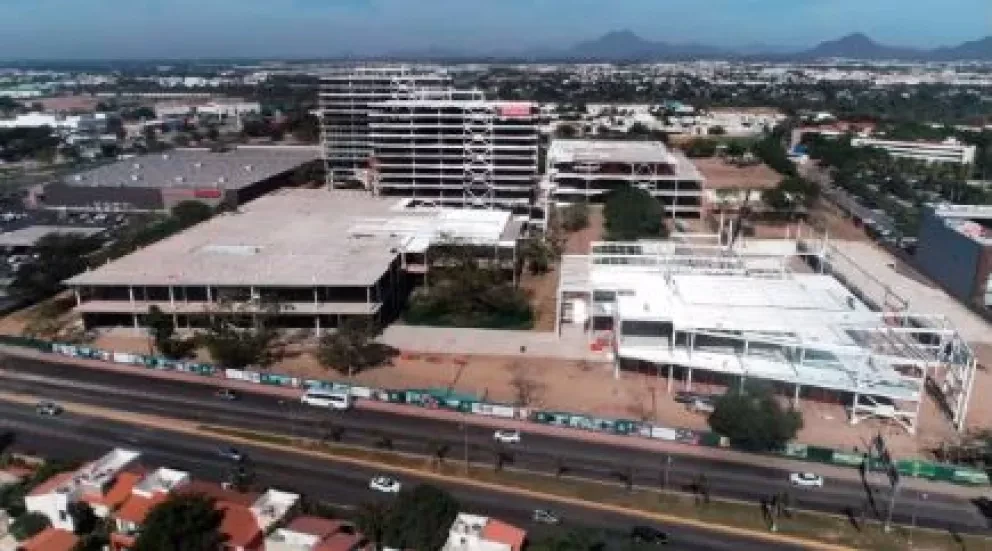 Así va la construcción de plazas en Culiacán