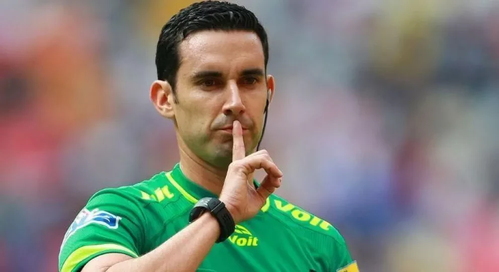 César Ramos, árbitro culiacanense en el Mundial 2018