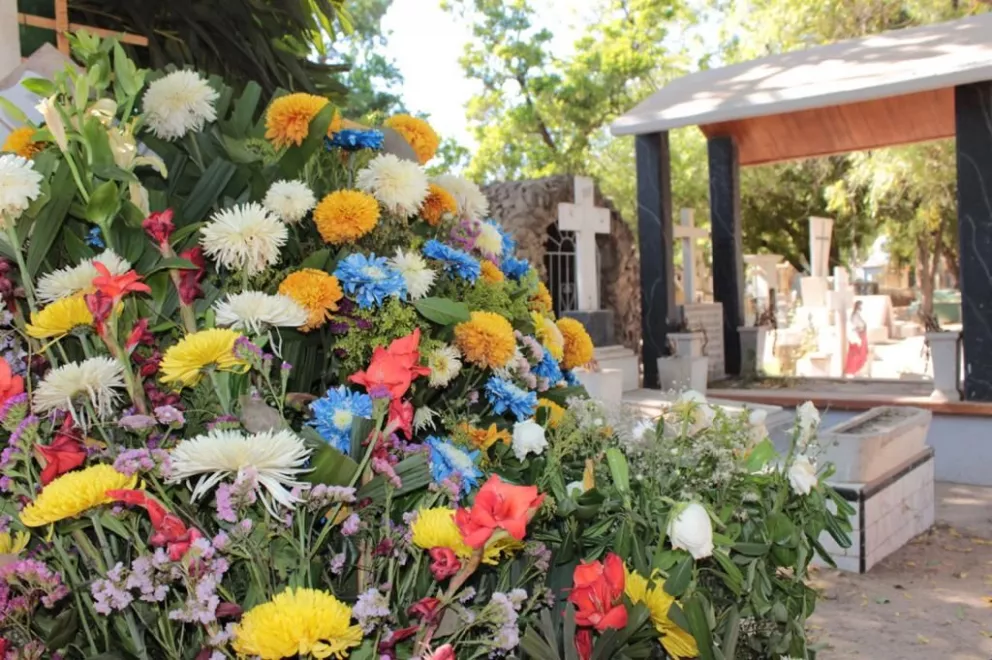 Cerrarán panteones y florerías el Día de las Madres en Navolato