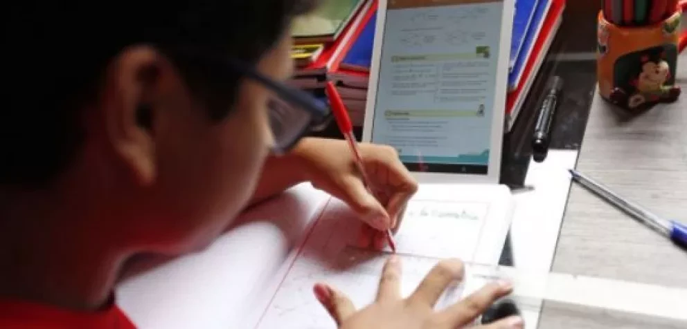 Tu propio salón de clases en casa con estos gadgets