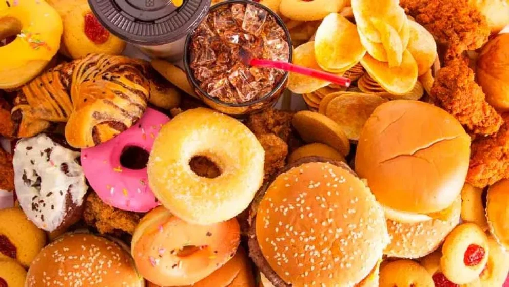 Científicos descubren fórmula para comer grasa sin engordar