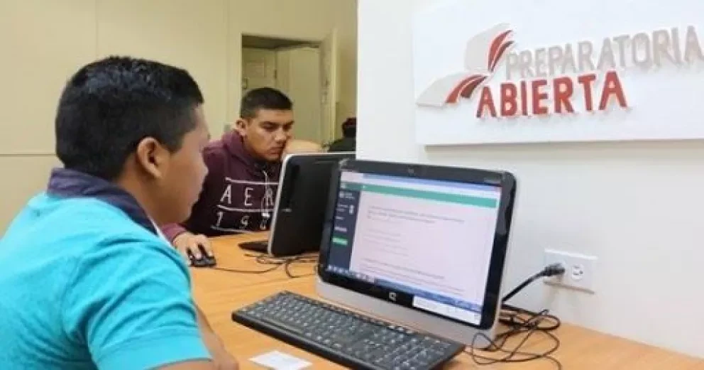En Navolato jóvenes y adultos tienen una nueva opción para concluir sus estudios