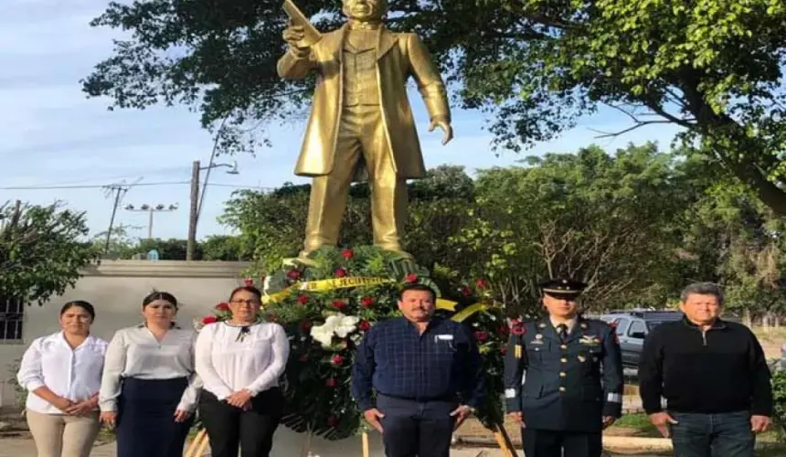 Conmemoran en Villa Juárez el Aniversario del Natalicio de Benito Juárez