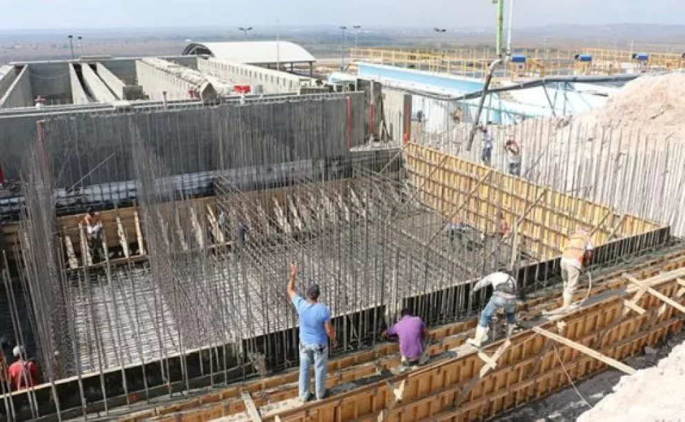 Construcción, minería y automotrices reanudan actividades el 18 de mayo