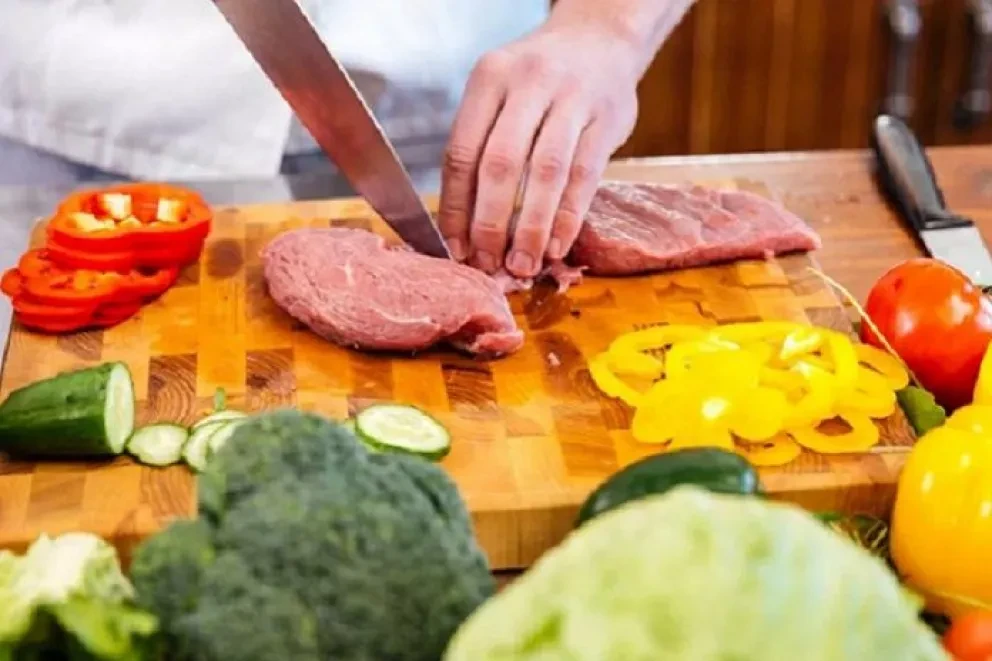 Evita la contaminación cruzada de alimentos